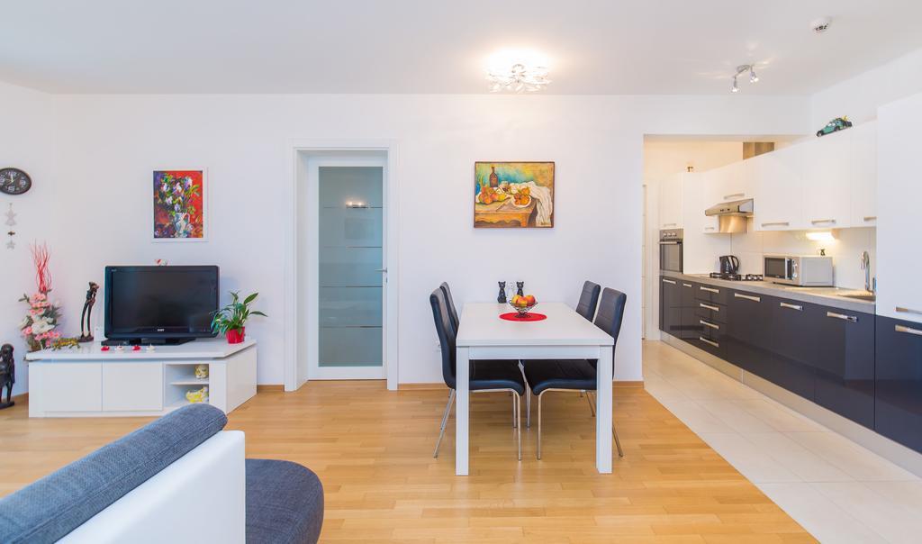 Bay View Apartment Fantastik Dubrovnik Exteriör bild